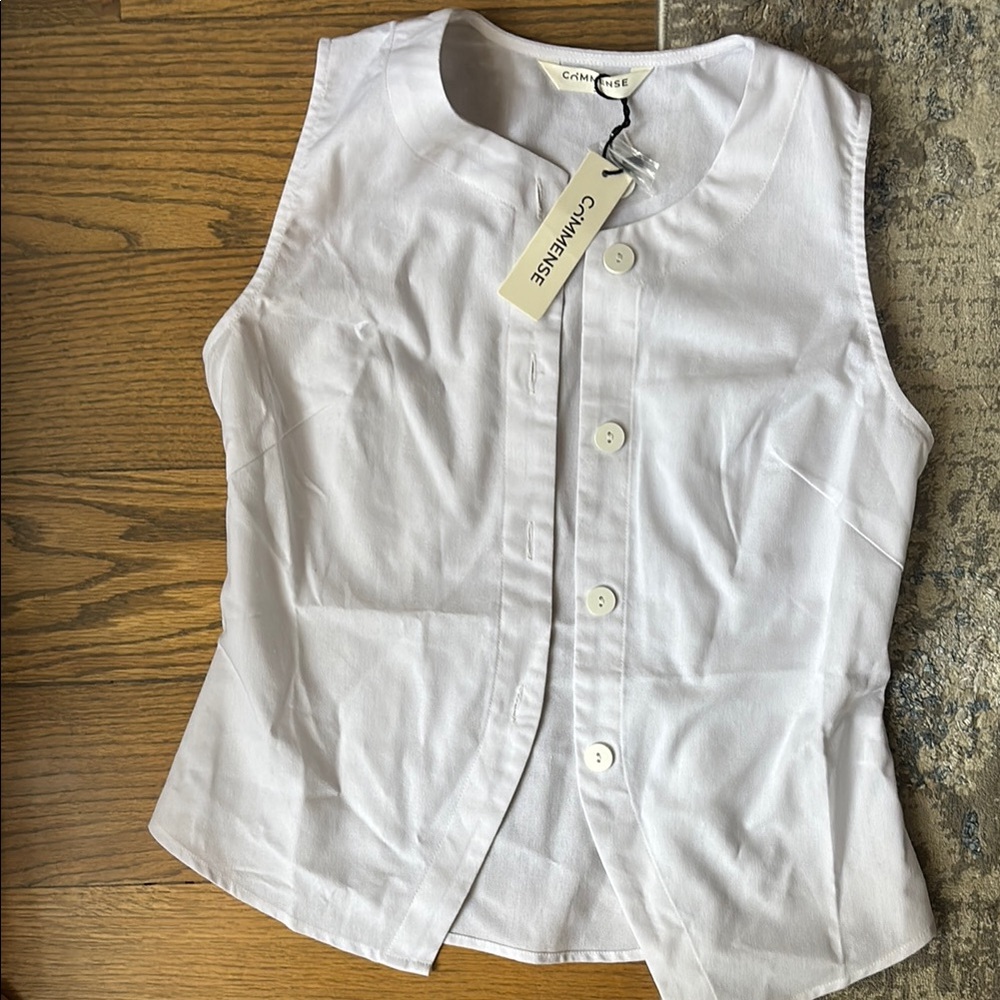 Commense White Sleeveless Button-Up Blouse